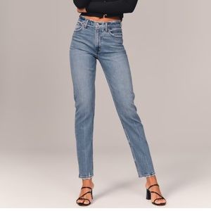 Abercrombie & Fitch High Rise Mom Jeans